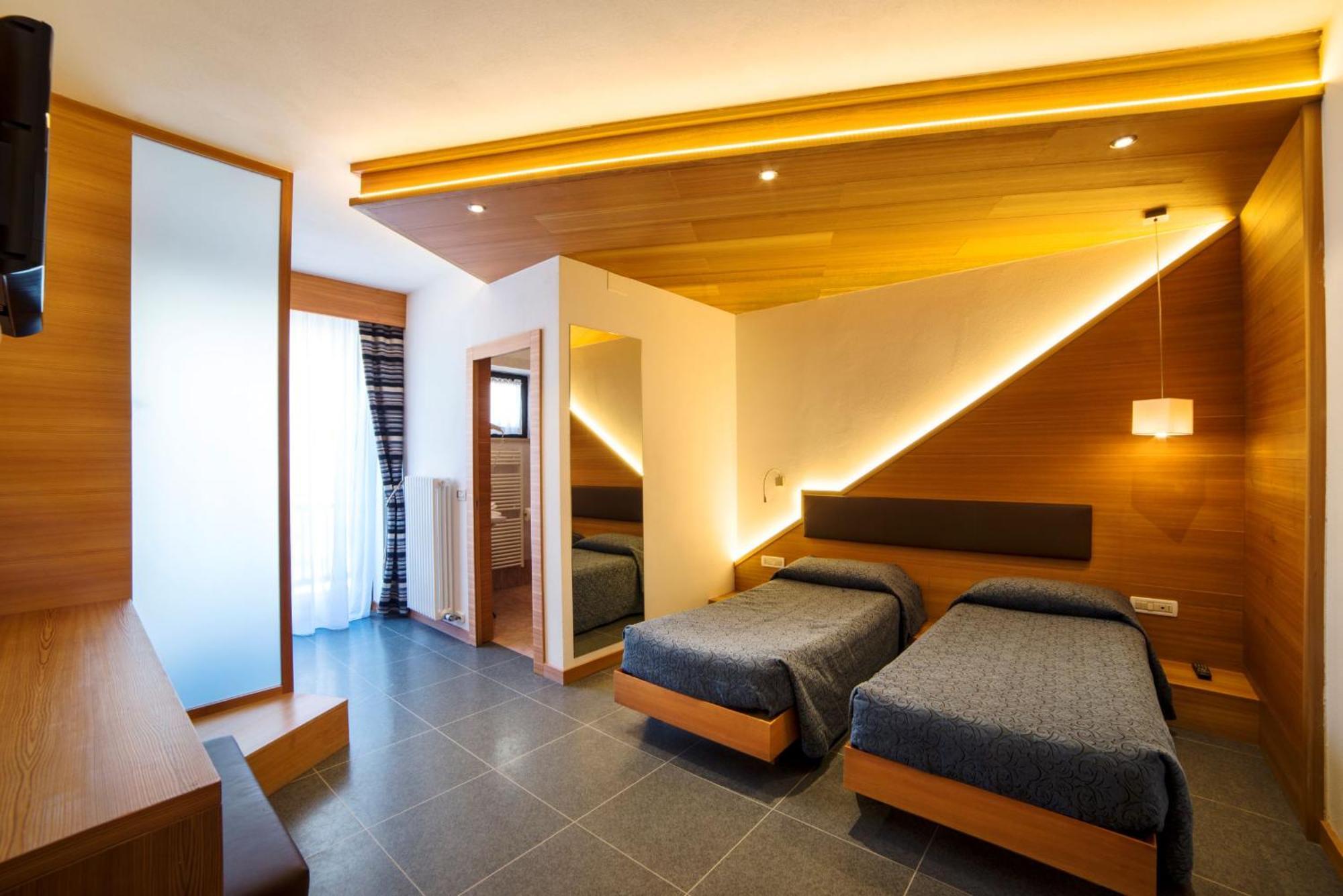 Hotel Al Plan אנדלו מראה חיצוני תמונה